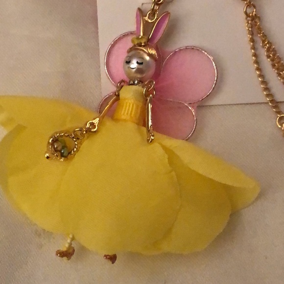 Betsey Johnson Fairy Bunny Mismatch Drop Earrings Crystal Accents NWT - Picture 5 of 12